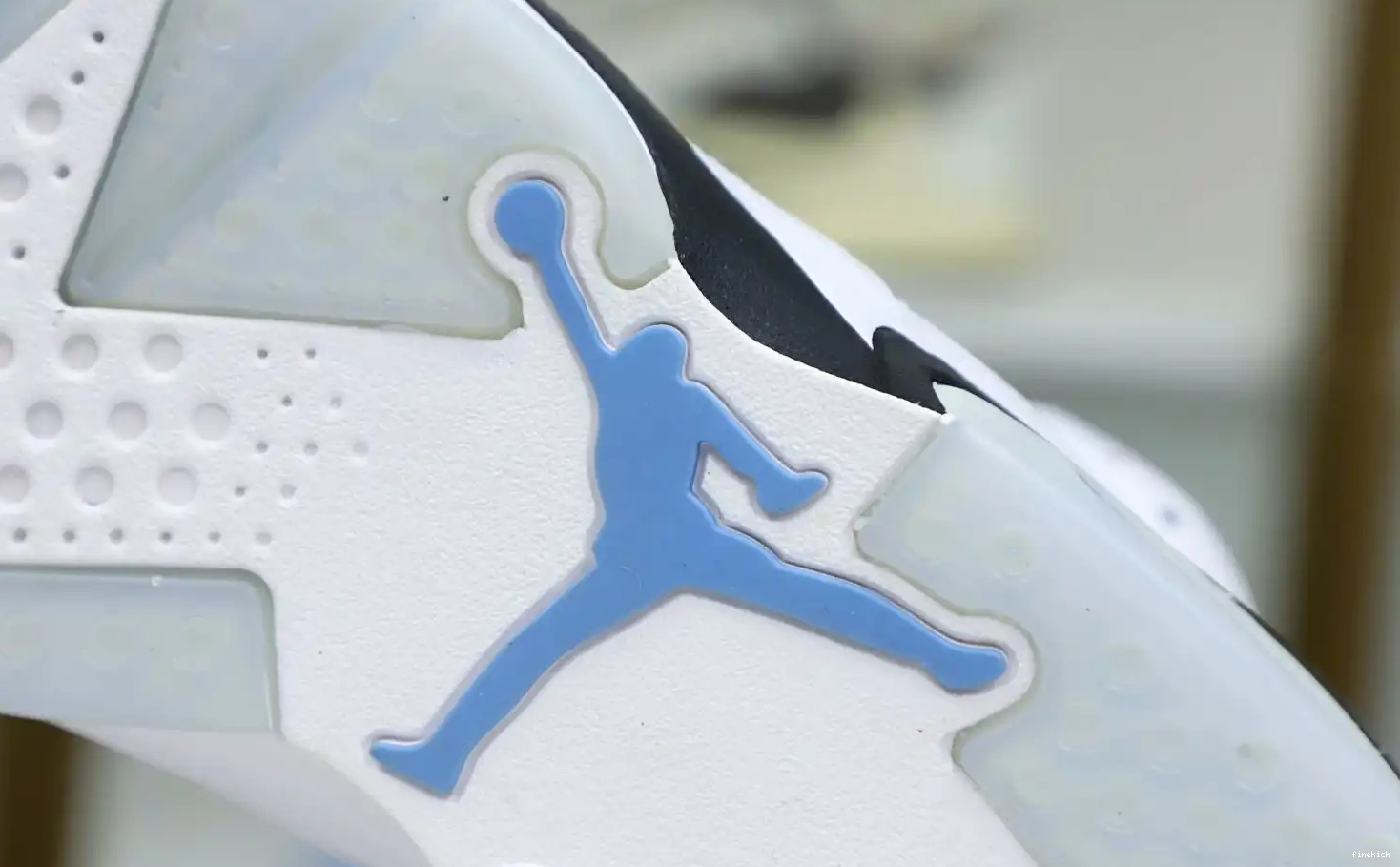 AIR 'UNC HOME' 6 RETRO JORDAN 0420